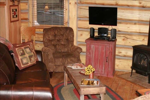 [Image: Deerwood Station- Relax in Our Beautiful Guest Cabin!]