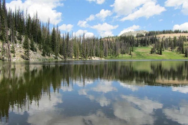 [Image: Mountain Valley Getaway Enjoy a Peaceful Setting with Views of the Snowy Range]