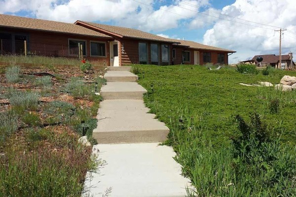 [Image: Comfortable Passive-Solar 3-Bedroom Earth-Bearmed House in Quiet Area Near U.W.]