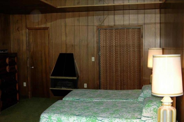 [Image: 4BR Cabin on 160 Acres of Private Land on the Encampment and North Platte Rivers - Great for Fishing!]