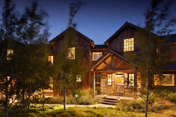 [Image: Four Bedroom Shooting Star Cabin]
