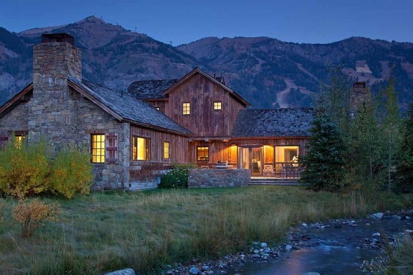 [Image: Four Bedroom Shooting Star Cabin]