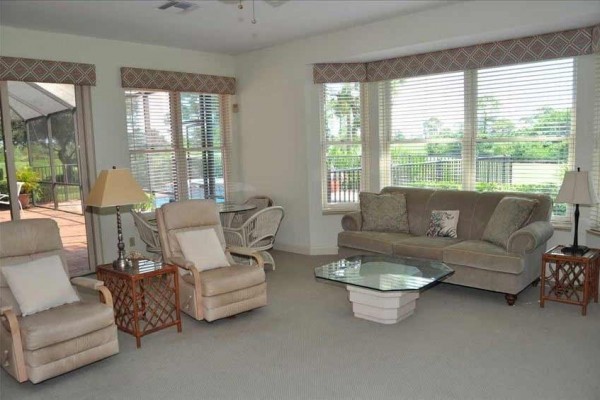 [Image: Beautiful 3BR Home W/Private Pool &amp; Spa - Close to the Beach]