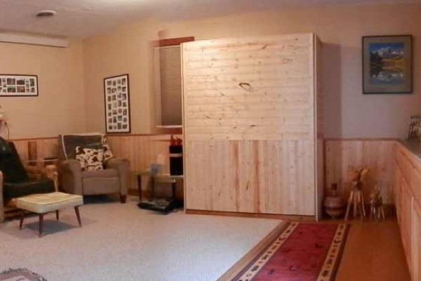 [Image: Vacation Home Overlooking Laramie River]