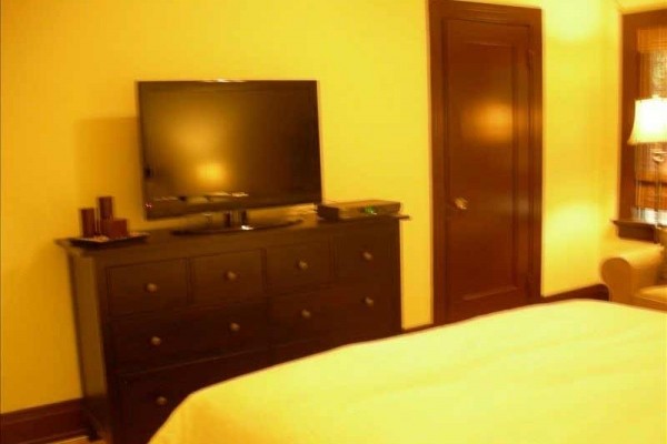 [Image: Vacation Rental - Furnished Studio in Heart of Pasadena by Hilton]