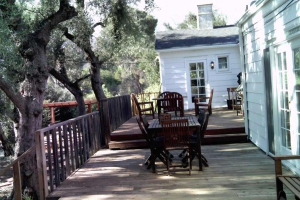 [Image: Spacious Home with Spas/Gym in the Pasadena Foothills with Lots of Space]