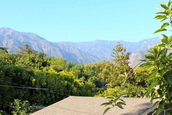 [Image: 1922 Grand Italian Revival Home in Pasadena Landmark District]