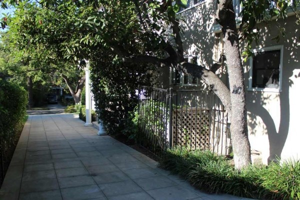 [Image: 1922 Grand Italian Revival Home in Pasadena Landmark District]