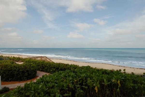 [Image: Vero Beach Oceanfront Condo in Sea Oaks - Beautiful Views!]