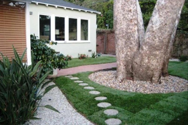 [Image: Santa Monica Canyon Beach House Only Two Blocks to the Sand!]