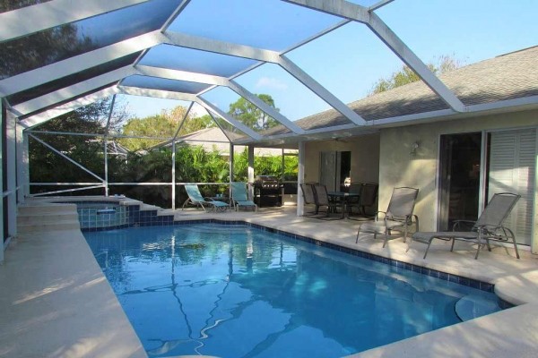 [Image: Casa Tortuga - Heated Pool and Jacuzzi, Close to Beach]