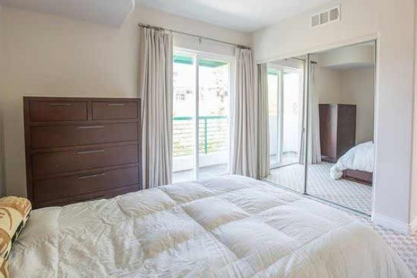 [Image: Santa Monica Beach Luxe 3 Bedroom]