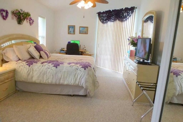 [Image: Florida Coast Home, Heated Pool, Wi-Fi, Led TV, Close to Beaches, 3BR. Sleeps 6]