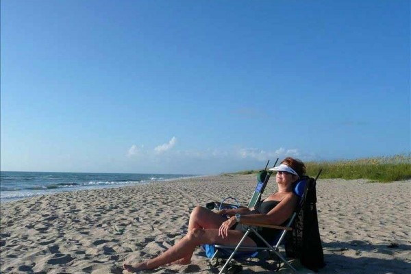 [Image: Florida Coast Home, Heated Pool, Wi-Fi, Led TV, Close to Beaches, 3BR. Sleeps 6]