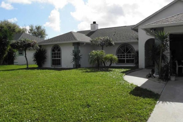 [Image: Lovely, Spacious, Home W/Private Heated Pool , Near Ocean, Sleeps 2-8,]