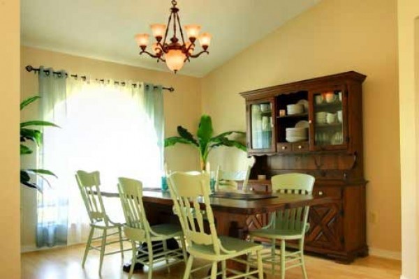 [Image: Lovely, Spacious, Home W/Private Heated Pool , Near Ocean, Sleeps 2-8,]