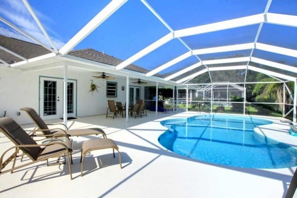 [Image: Lovely, Spacious, Home W/Private Heated Pool , Near Ocean, Sleeps 2-8,]