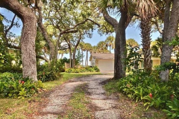 [Image: Wow! Right on the Intracoastal Waterway + Your Own Boat Dock!]