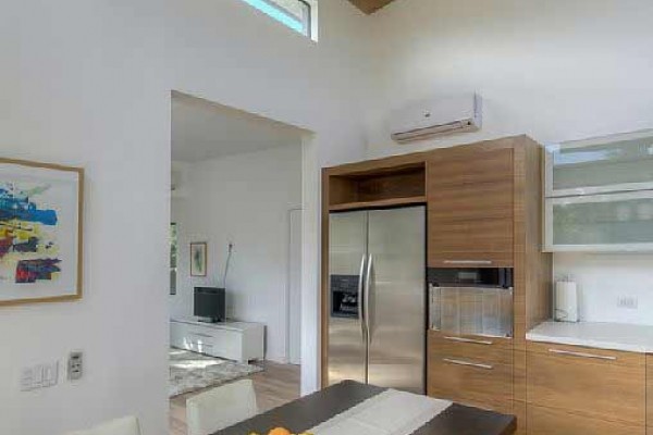 [Image: Ultramodern 1bdrm House - 1blk to Abbot Kinney Blvd]