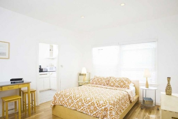 [Image: Just Steps from Venice Beach! Spacious and Quiet Furnished Apartment]