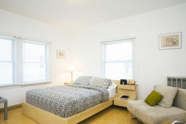 [Image: Just Steps from Venice Beach! Spacious and Quiet Furnished Apartment]