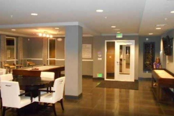 [Image: New Listing! Modern 2BR Condo W/Great Amenities &amp; Pool Access - Easy Drive to Hollywood, Malibu &amp; Santa Monica!]