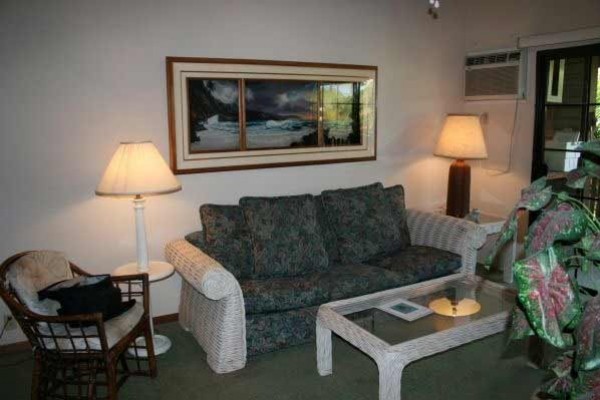 [Image: Listen to the Ocean from This 2 BR / 2 BA with Extra Loft Bedroom Close to Town]