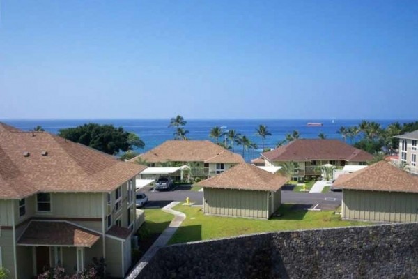 [Image: Summer Special!! $1,800+Tax+Utilities Beautiful Oceanview 2-2 + Loft]