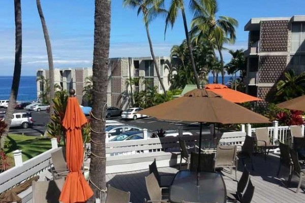 [Image: Ocean Front &amp; Kailua Bay View Ground Floor Luxary Remodel &amp; Car!]