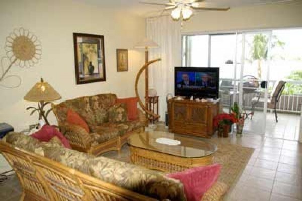 [Image: Spectacular Condo: 2BR/2BA Oceanfront]