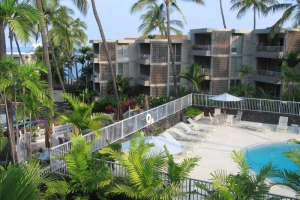 [Image: Remodeled Partial Ocean View 1 BR (Summer Rates)]