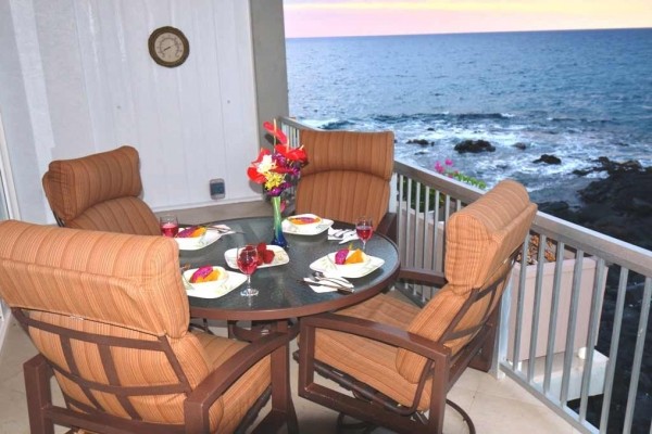 [Image: Beautiful Oceanfront Condo in Kailua-Kona, Hawaii]