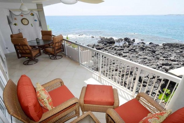 [Image: Beautiful Oceanfront Condo in Kailua-Kona, Hawaii]