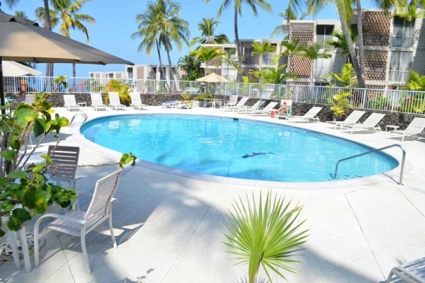 [Image: Beautiful Oceanfront Condo in Kailua-Kona, Hawaii]