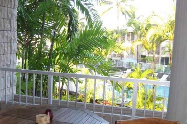 [Image: 90/1 BR Romantic, Tropical Kona Condo in a Oceanfront Complex]