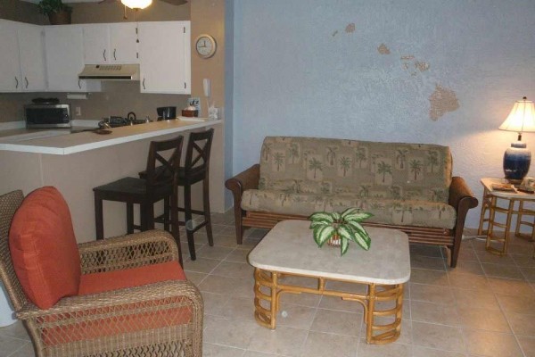 [Image: Alii Villas 207 1b/R Kona Condo/Online Booking Discount]