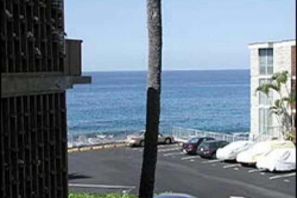 [Image: Ali'I Villas 239 Kona Coast Ocean Front Complex/Online Booking Discount]