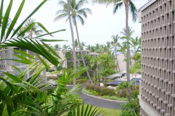 [Image: Ocean Front Resort Condo W/ Ocean View, Garden &amp; Mountain View]