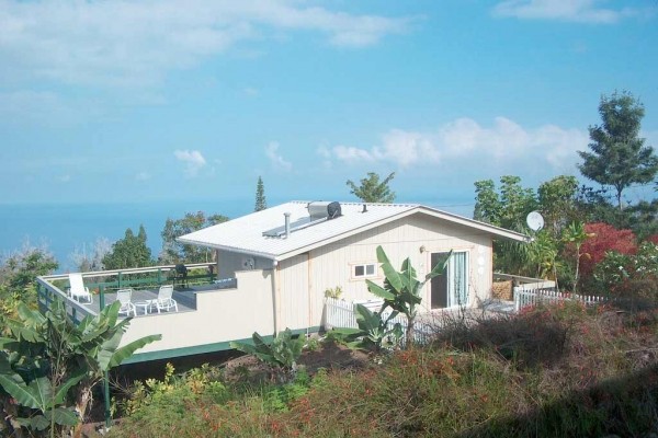 [Image: Very Private and Secluded Ocean View Cottage on Coffee Estate - See Reviews]