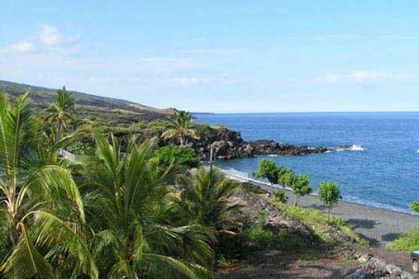 [Image: Ocean Views Beach Below a Little Peace of Heaven]