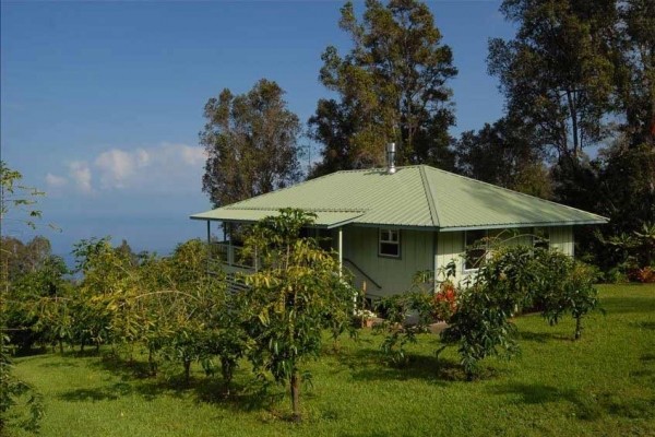 [Image: Gorgeous Retreat on Organic Coffee Farm!]