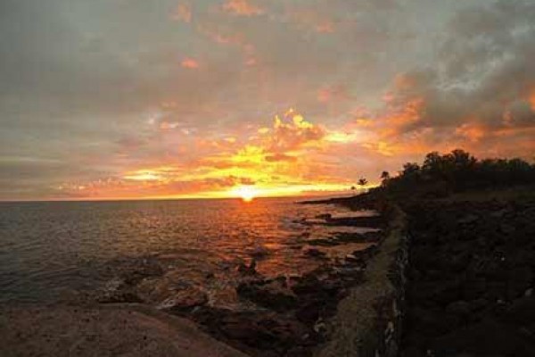 [Image: Casa De Emdeko 129 Newly Remodeled, the Best Vacation Experience in Kona Hawaii!]