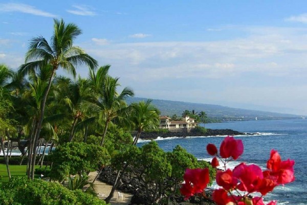 [Image: Luxurious Oceanfront Condo Kona Hawaii Spectacular Lanai Corner Unit]