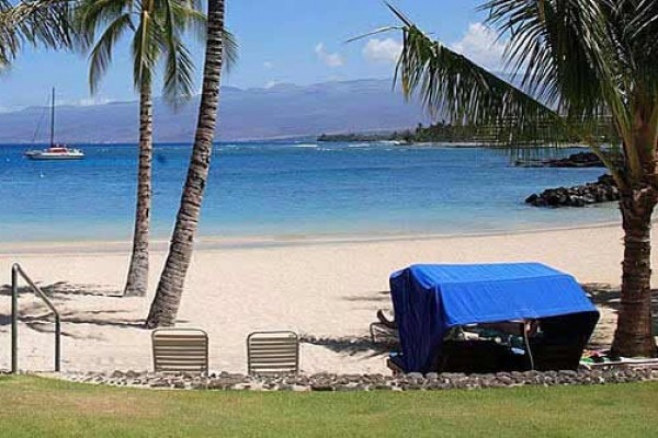 [Image: Mauna Lani Fairways 402 - Beautiful Gated Community]