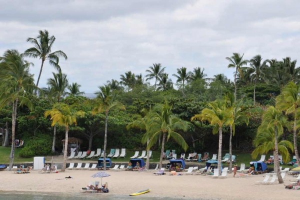 [Image: Private Beach, Lagoon Pool, Wifi, Built in Bbq on Lanai, Resort Living]