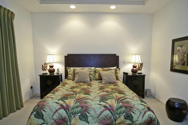 [Image: 3 Bdrm Resort Townhome - Private Beach Club, Golf Courses, Beaches, Rec Center]