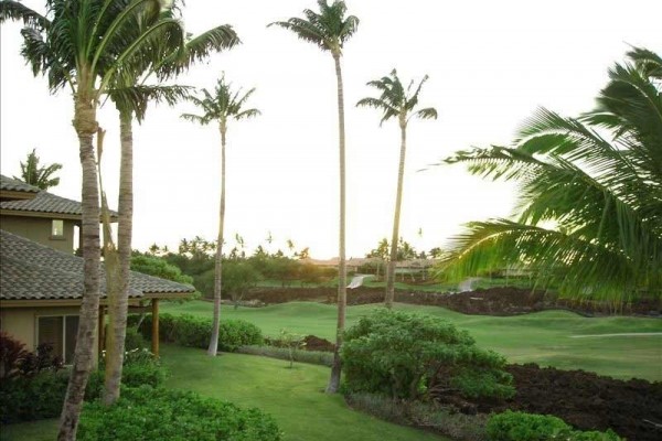 [Image: Fantastic Sunset/Golf Course Views....Competitive Rates]