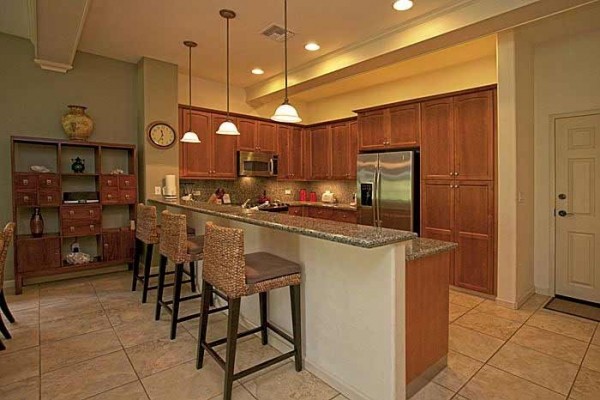 [Image: 3 Bdrm Family Vacation Home in the Heart of the Resort! 7th Night Free!]