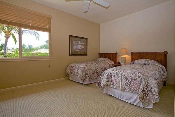 [Image: 3 Bdrm Family Vacation Home in the Heart of the Resort! 7th Night Free!]