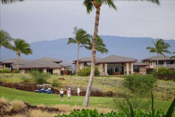 [Image: Beautiful Furnished Condo Along the Mauna Lani Golf Course]